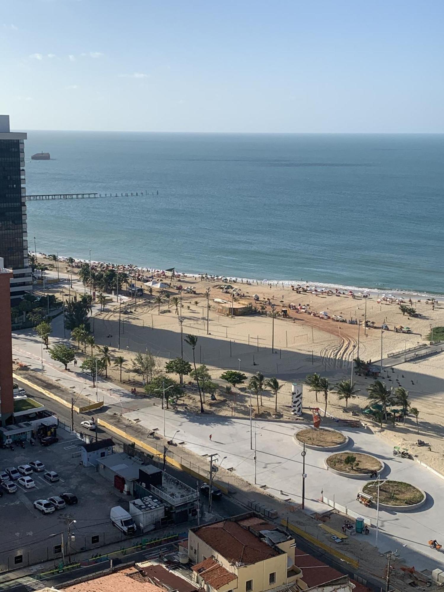 Flat Praia De Iracema Vista Mar ฟอร์ตาเลซา ภายนอก รูปภาพ